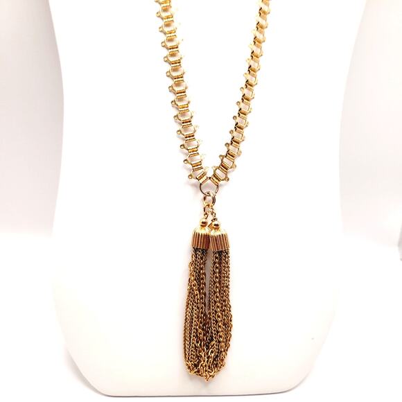 Vintage Sarah Coventry Book Chain Necklace with Tassel Pendant 22 Inch Signed - Picture 1 of 11